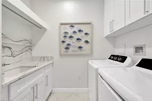 26960 Wyndhurst Ct, Bonita Springs, FL 34134 - Photo 27