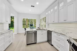 26960 Wyndhurst Ct, Bonita Springs, FL 34134 - Photo 17