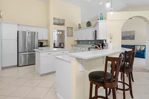 6670 Huntley Ln N, Naples, FL 34104 - Photo 9