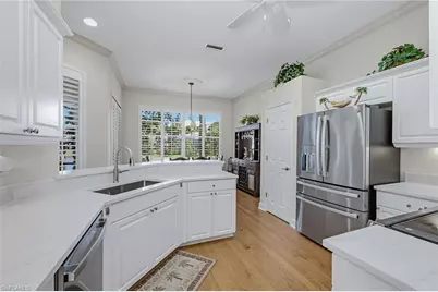 2325 Island Cove Cir, Naples, FL 34109 - Photo 5