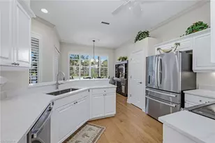 2325 Island Cove Cir, Naples, FL 34109 - Photo 5