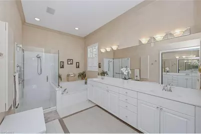 2325 Island Cove Cir, Naples, FL 34109 - Photo 13