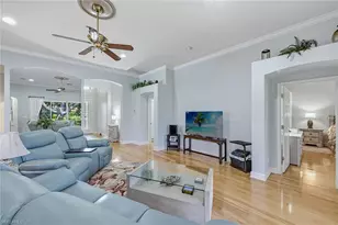 2325 Island Cove Cir, Naples, FL 34109 - Photo 9