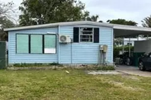 52 Henderson Dr, Naples, FL 34114 - Photo 1