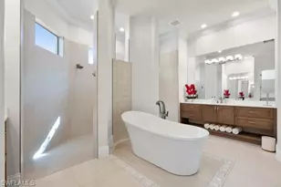 14362 Charthouse Cir, Naples, FL 34114 - Photo 19