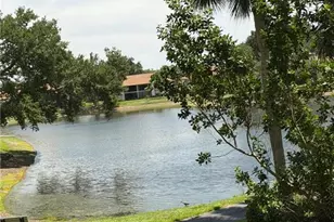 576 Retreat Dr, Naples, FL 34110 - Photo 41