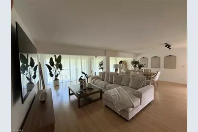 576 Retreat Dr #201, Naples, FL 34110 - Photo 17
