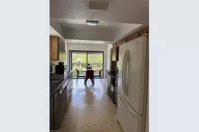 576 Retreat Dr #201, Naples, FL 34110 - Photo 7