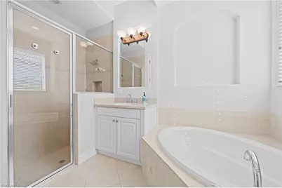 7828 Valencia Ct, Naples, FL 34113 - Photo 17