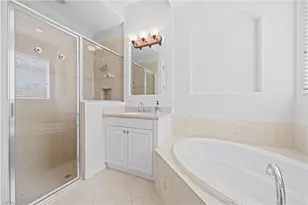 7828 Valencia Ct, Naples, FL 34113 - Photo 17