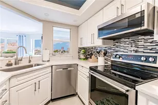 900 Collier Ct, Marco Island, FL 34145 - Photo 9