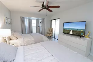 10805 Queen Anne Ln, Naples, FL 34109 - Photo 13