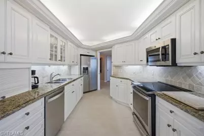 4901 Gulf Shore Blvd N #2101, Naples, FL 34103 - Photo 13