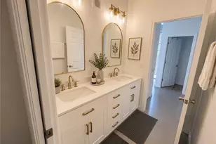 7849 Founders Ln, Naples, FL 34104 - Photo 5