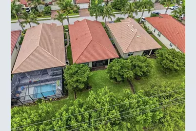 16423 Barclay Ct, Naples, FL 34110 - Photo 31