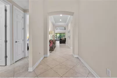 16423 Barclay Ct, Naples, FL 34110 - Photo 3