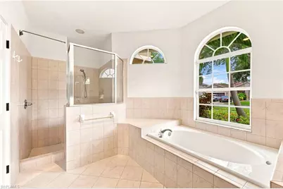 14810 Fripp Island Ct, Naples, FL 34119 - Photo 23