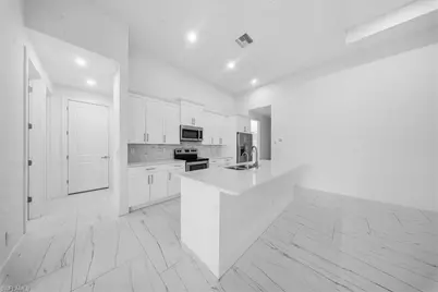 1124 NE 35th Ln, Cape Coral, FL 33909 - Photo 13