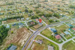 1124 NE 35th Ln, Cape Coral, FL 33909 - Photo 47