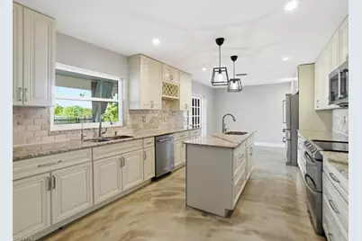 4920 Shady River Ln, Fort Myers, FL 33905 - Photo 11