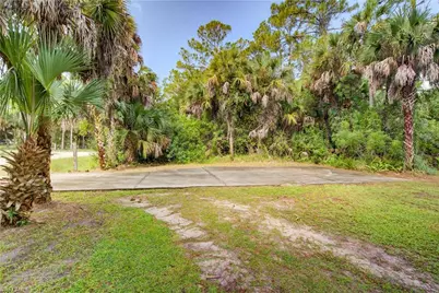 731 Jung Blvd E, Naples, FL 34120 - Photo 9