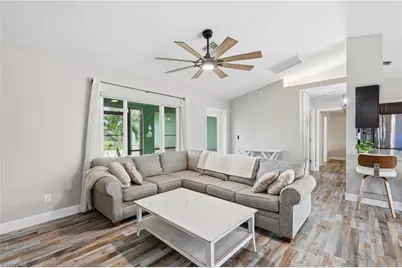 4425 SW 14th Pl, Cape Coral, FL 33914 - Photo 5