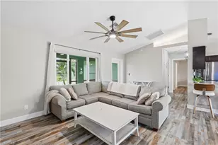 4425 SW 14th Pl, Cape Coral, FL 33914 - Photo 5