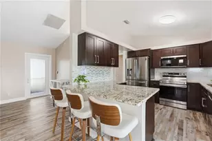 4425 SW 14th Pl, Cape Coral, FL 33914 - Photo 7