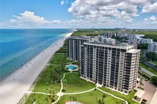 10951 Gulf Shore Dr, Naples, FL 34108 - Photo 31