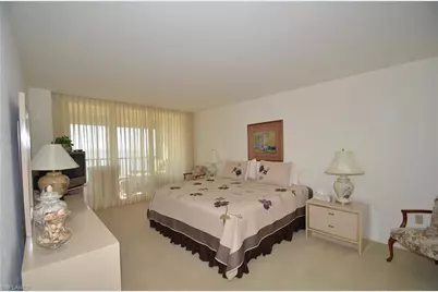 10951 Gulfshore Dr #504, Naples, FL 34108 - Photo 13