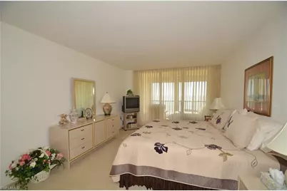 10951 Gulfshore Dr #504, Naples, FL 34108 - Photo 15