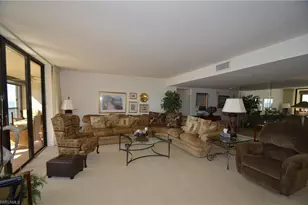 10951 Gulf Shore Dr, Naples, FL 34108 - Photo 11