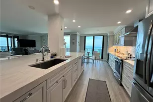 10951 Gulf Shore Dr, Naples, FL 34108 - Photo 7