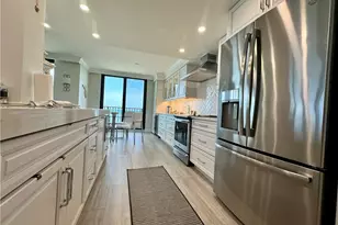 10951 Gulf Shore Dr, Naples, FL 34108 - Photo 5