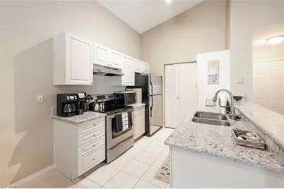 2190 Arbour Walk Cir #2221, Naples, FL 34109 - Photo 5