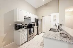 2190 Arbour Walk Cir, Naples, FL 34109 - Photo 5
