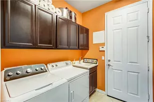 8650 Palermo Ct, Naples, FL 34114 - Photo 17