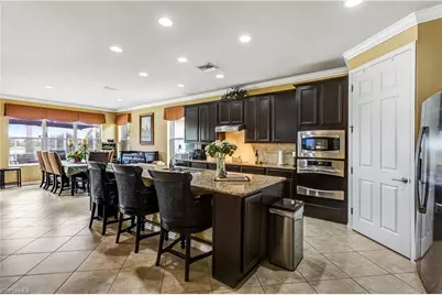 8650 Palermo Ct, Naples, FL 34114 - Photo 7