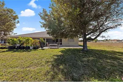 845 SE 8th Ter, Cape Coral, FL 33990 - Photo 23