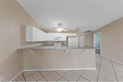 845 SE 8th Ter, Cape Coral, FL 33990 - Photo 5