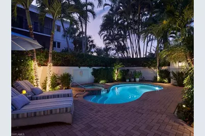 430 10th Ave S #305, Naples, FL 34102 - Photo 3