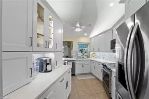 1330 SW 4th Ct, Cape Coral, FL 33991 - Photo 5