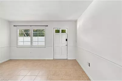 4290 Gulfstream Dr #5, Naples, FL 34112 - Photo 7