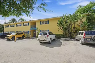 4290 Gulfstream Dr, Naples, FL 34112 - Photo 25