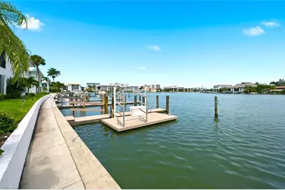 333 Harbour Dr #209, Naples, FL 34103 - Photo 31
