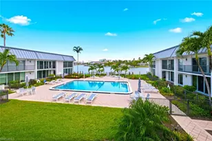 333 Harbour Dr, Naples, FL 34103 - Photo 25