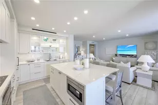 4051 Gulf Shore Blvd N, Naples, FL 34103 - Photo 7