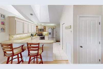 776 Eagle Creek Dr #303, Naples, FL 34113 - Photo 15