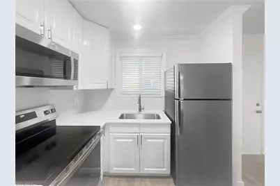 766 Central Ave #113, Naples, FL 34102 - Photo 5