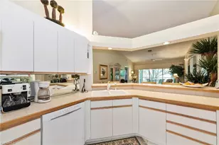7050 Barrington Cir, Naples, FL 34108 - Photo 7